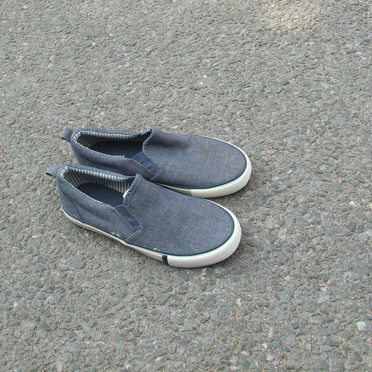 满2双包邮11.2瑕疵男女童低帮套脚两侧松紧一脚蹬帆布休闲童鞋,童鞋/婴儿鞋/亲子鞋,亲子鞋,淘宝优惠券,粉丝福利购,淘宝优惠卷