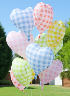 网红爱心格子气球生日装饰心形场景拍照道具方格蓝色爱心铝膜汽球