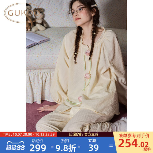 花朵女士睡衣
