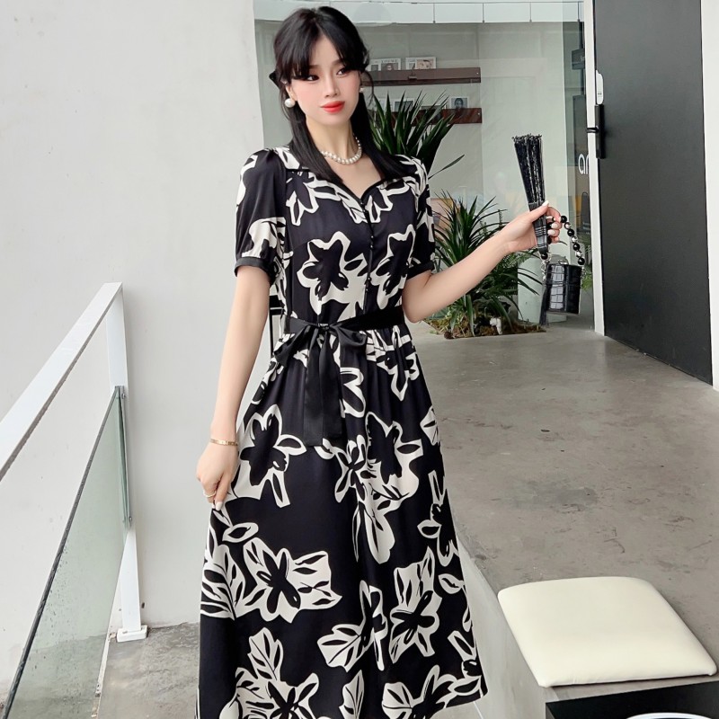 夏装新款显瘦中长款连衣裙子短袖夏天衣服女装20到25穿30岁35多40