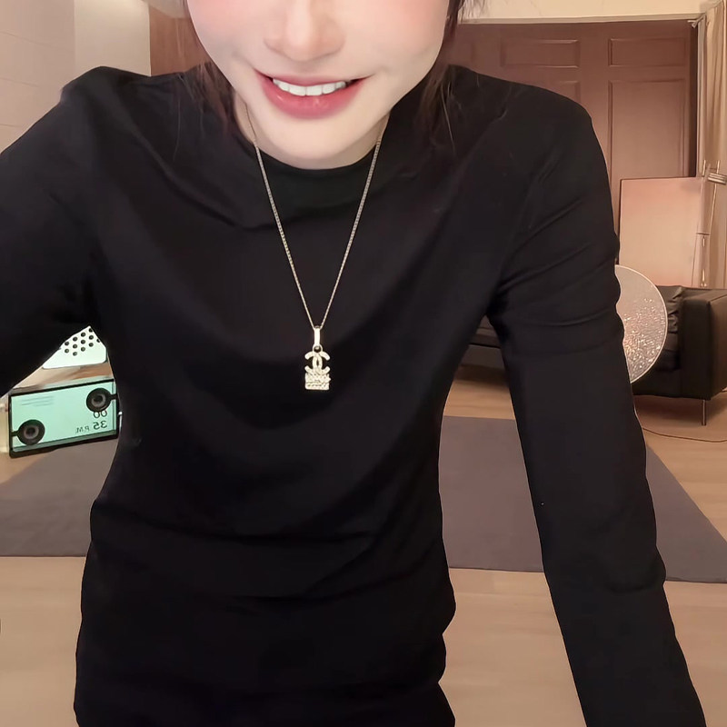 黑色圆领内搭女春秋新款显瘦长袖t恤百搭纯色上衣,女装/女士精品,大码内搭,淘宝优惠券,粉丝福利购,淘宝优惠卷