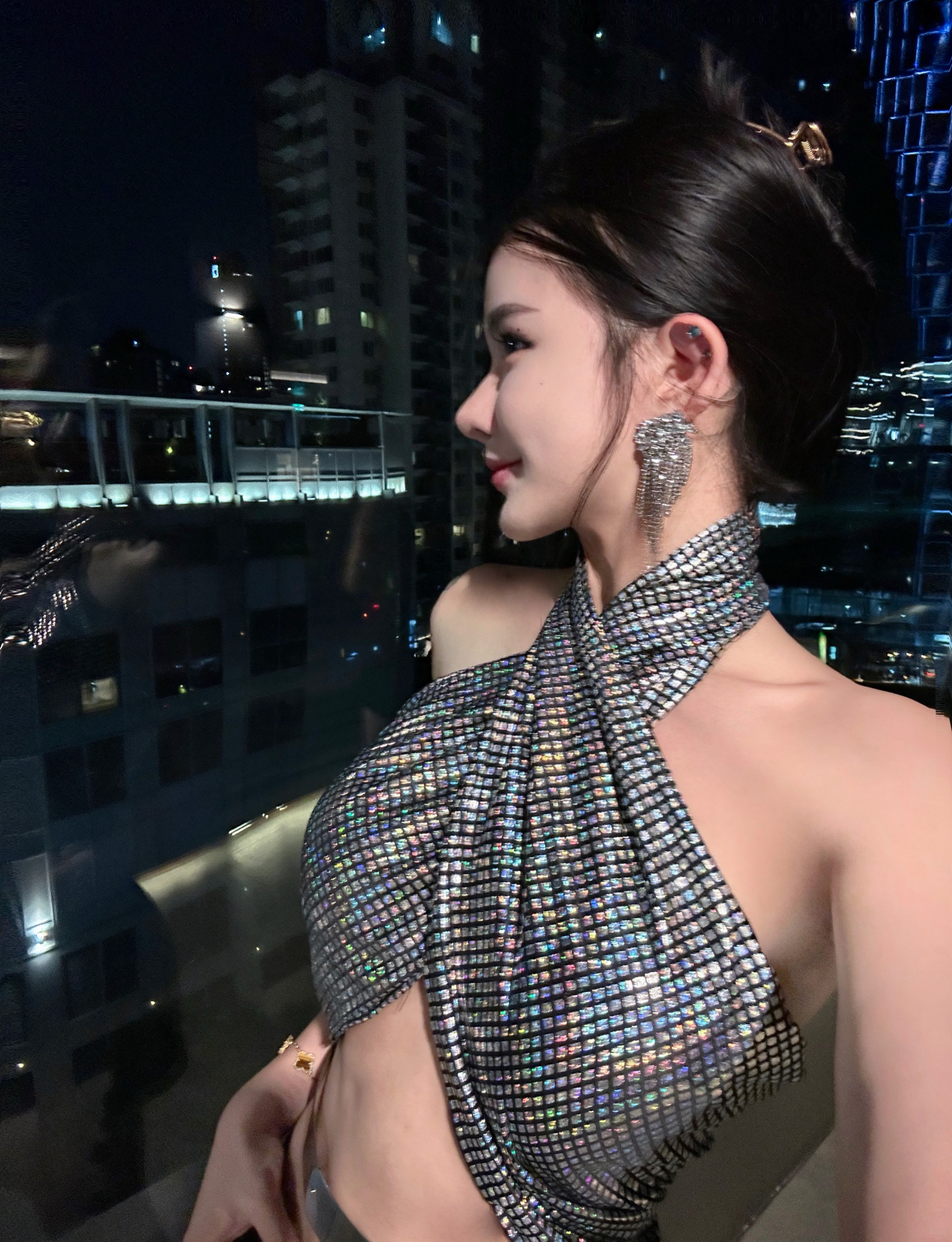 夏媛原创 AI女友 未来感亮片背心女2023夏季新款性感蹦迪聚会上衣