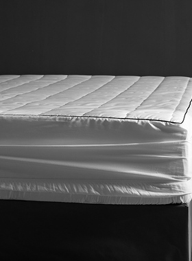 七星级舒适抗菌防螨DACRON纤维保护垫夹棉床笠床褥保洁床垫1.8m