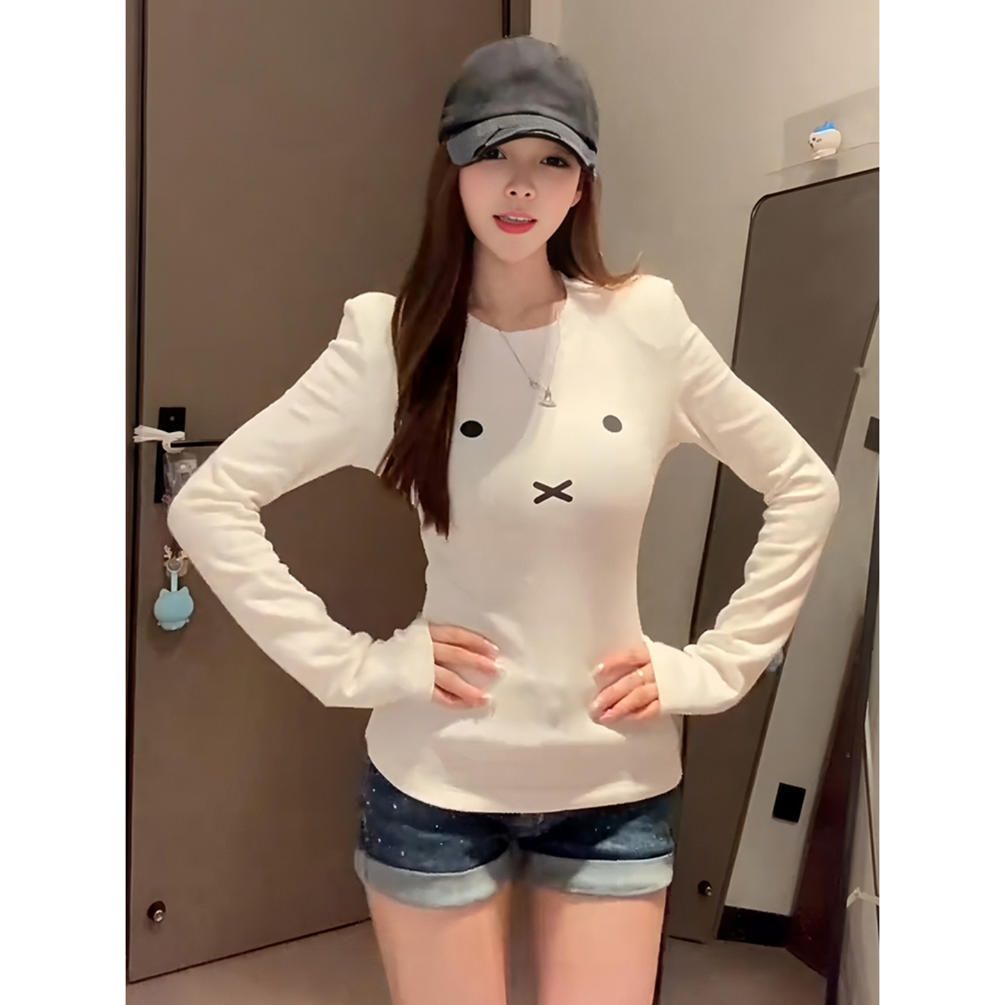 纯欲甜辣妹白色长袖T恤打底衫女