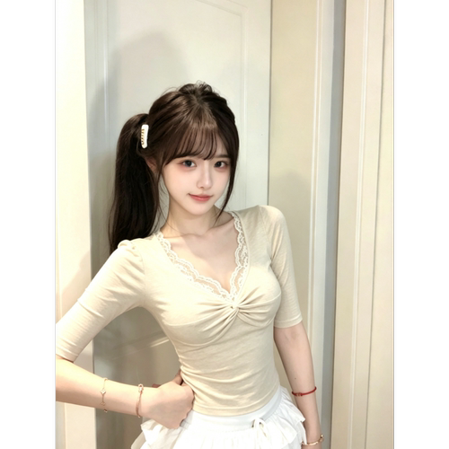 【ACHI】扭结蕾丝花边V领短袖T恤