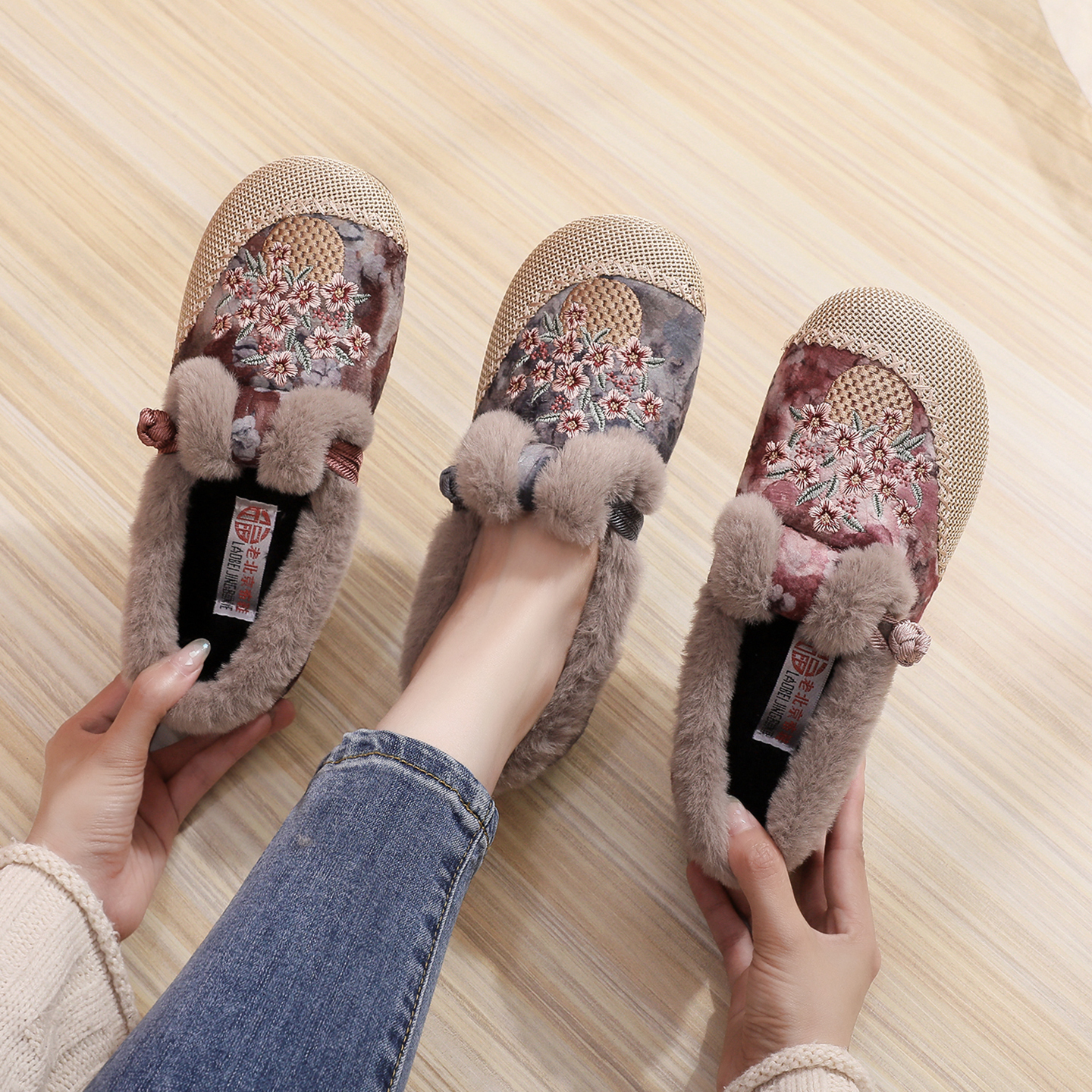 2025年冬季新款加绒女棉鞋防滑保暖舒适女鞋潮流百搭中老年妈妈鞋