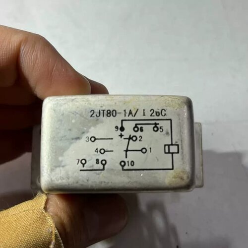 售前询价2JT80-1A/I26C继电器镀金的 实物拍摄 成色看看