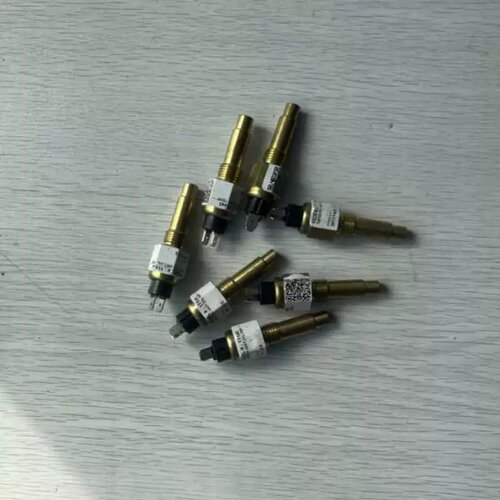 售前询价议价BF4L1011 BF4L2011 TD2011 油温感测器温度开关 吉尼