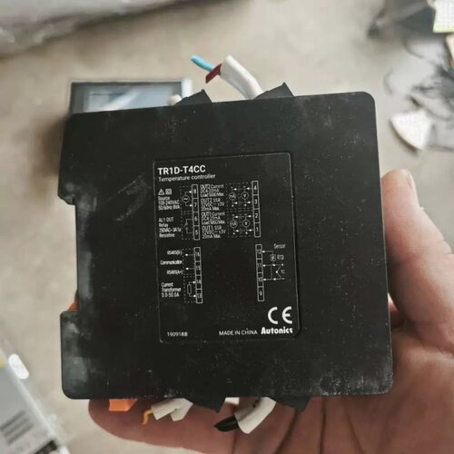 售前询价奥托尼克斯温度模块TR1D-T4CC 拆机 成色89成新