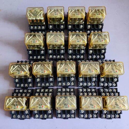 售前询价和泉继电器：RH4B-ULD、DC24Ⅴ。实物拍摄 成色如果
