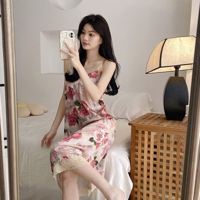 2025新款冰丝吊带睡裙女夏季薄款性感带胸垫玫瑰花睡衣