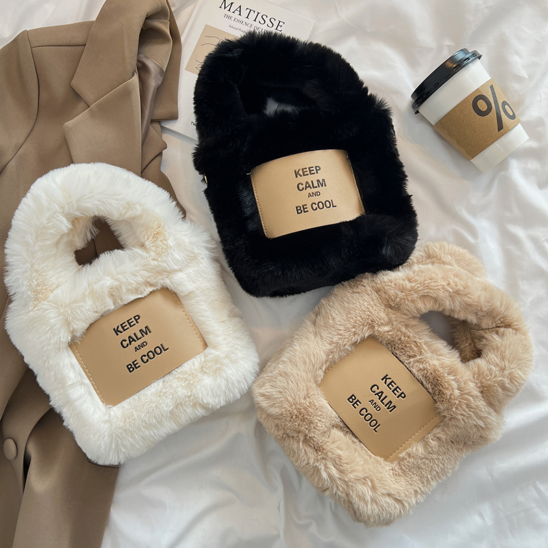 NikkiHaley毛绒手提斜挎包