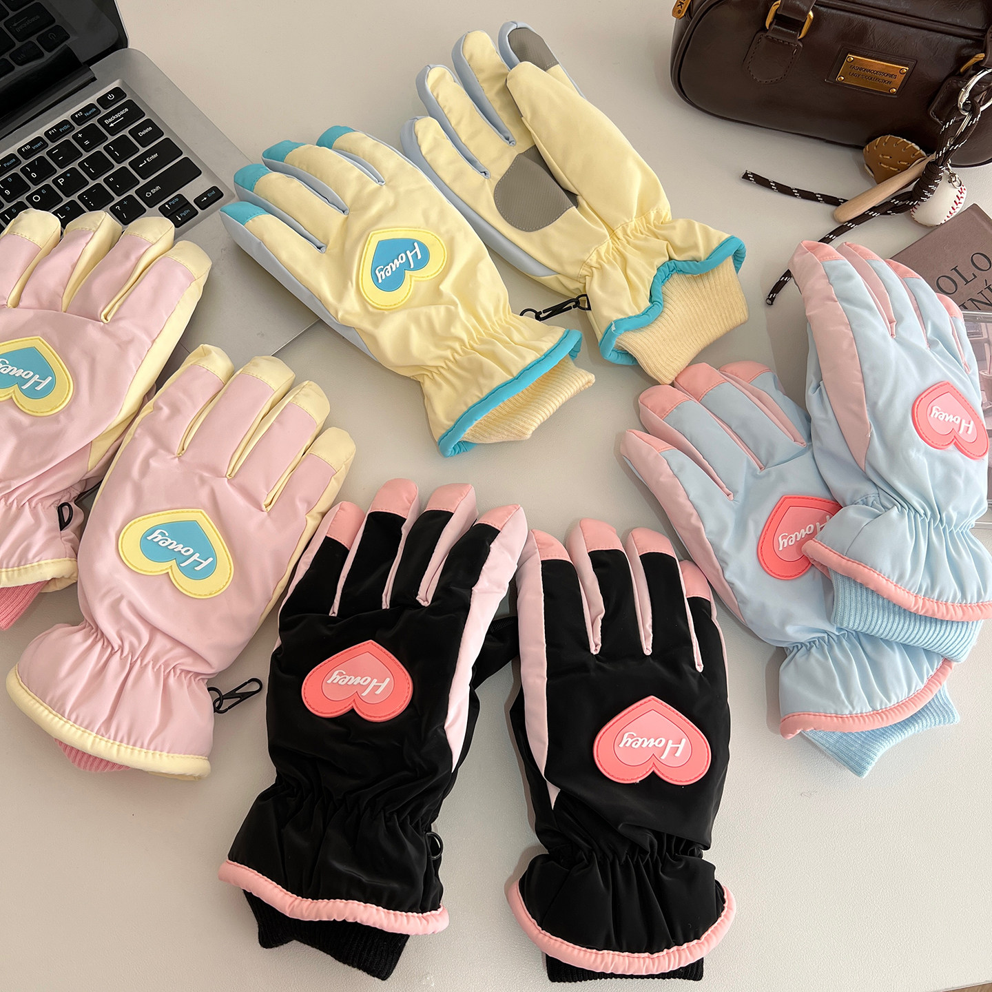 撞色爱心加绒保暖滑雪手套女冬季防寒防滑户外骑行防风手套可触屏,户外/登山/野营/旅行用品,滑雪手套,淘宝优惠券,粉丝福利购,淘宝优惠卷