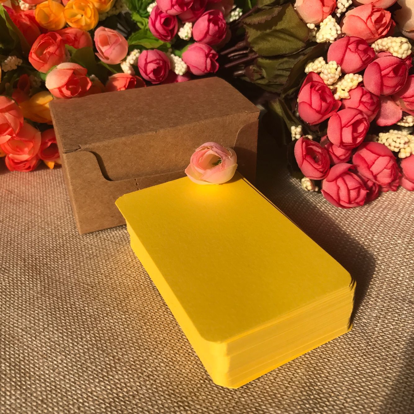 深黄色空白英语牛皮纸单词卡