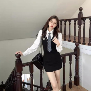 小个子收腰显瘦包臀裙 韩系学院风辣妹假两件polo领连衣裙女春秋季