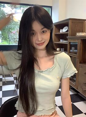纯色木耳边短袖正肩T恤女装2024夏季新款设计感修身显瘦短款上衣