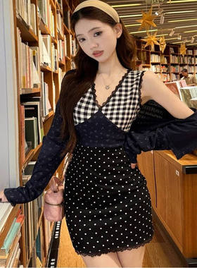 格子蕾丝拼接连衣裙女春季新款