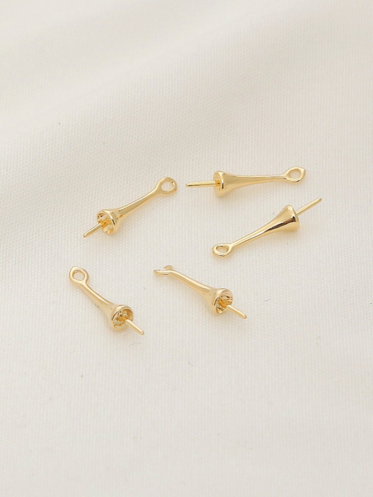18K 구리 도금 진짜 골드 색상 보존 벨트 하프 홀 옥 크리스탈 진주 홀더 DIY 수제 보석 귀걸이 매달려 펜던트