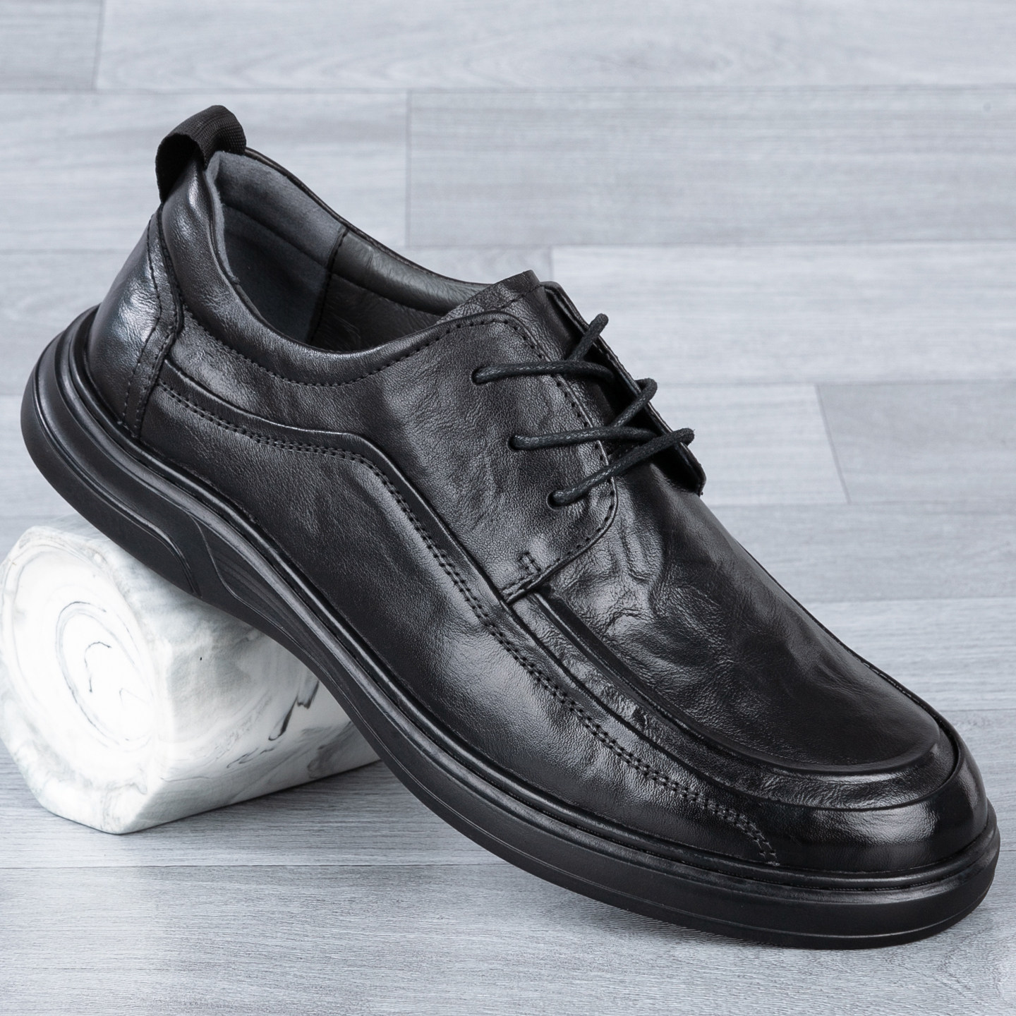 真皮休闲鞋车费性云纹系带真皮皮鞋防滑休闲鞋透气舒适商务男鞋