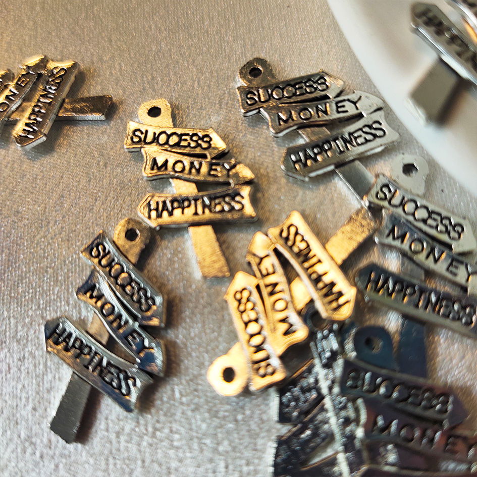 迷你公园指路牌 灵感手账装饰复古合金青铜配件手工diy饰品造景