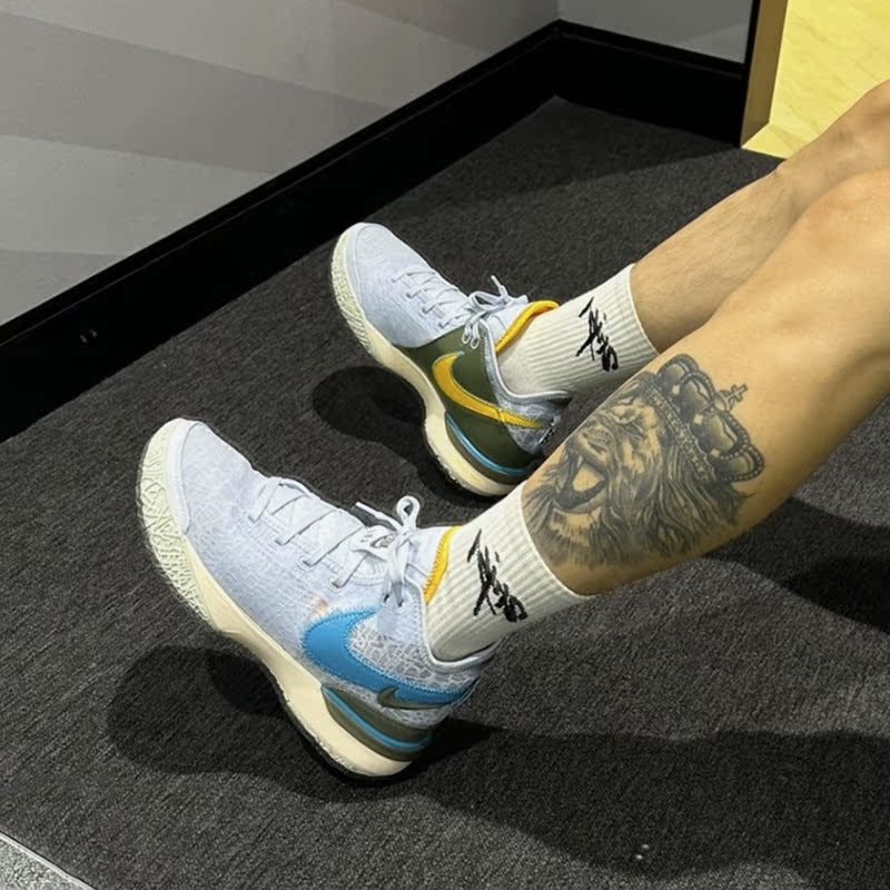 Nike耐克 Zoom LeBron NXXT 詹姆斯实战气垫缓震篮球鞋DR8788-400