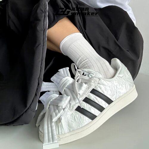 adidas三叶草Caroline Hu联名SUPERSTAR男女运动休闲鞋板鞋JR7977