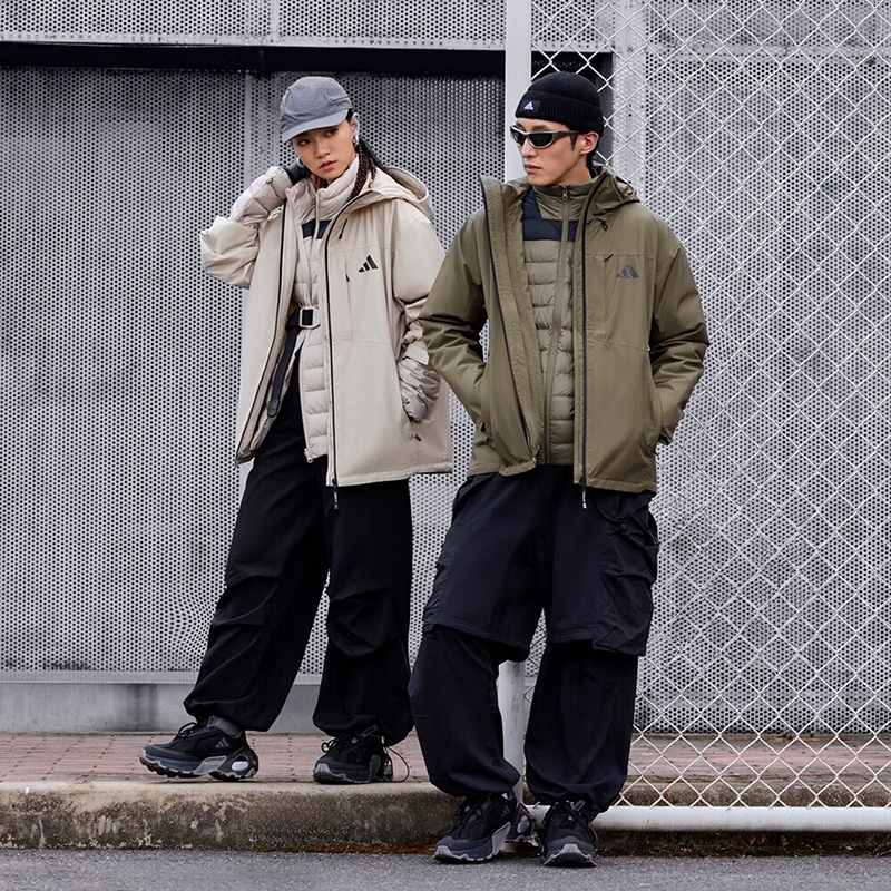 阿迪达斯男女三合一户外防风保暖鹅绒内胆连帽外套冲锋衣JM9136