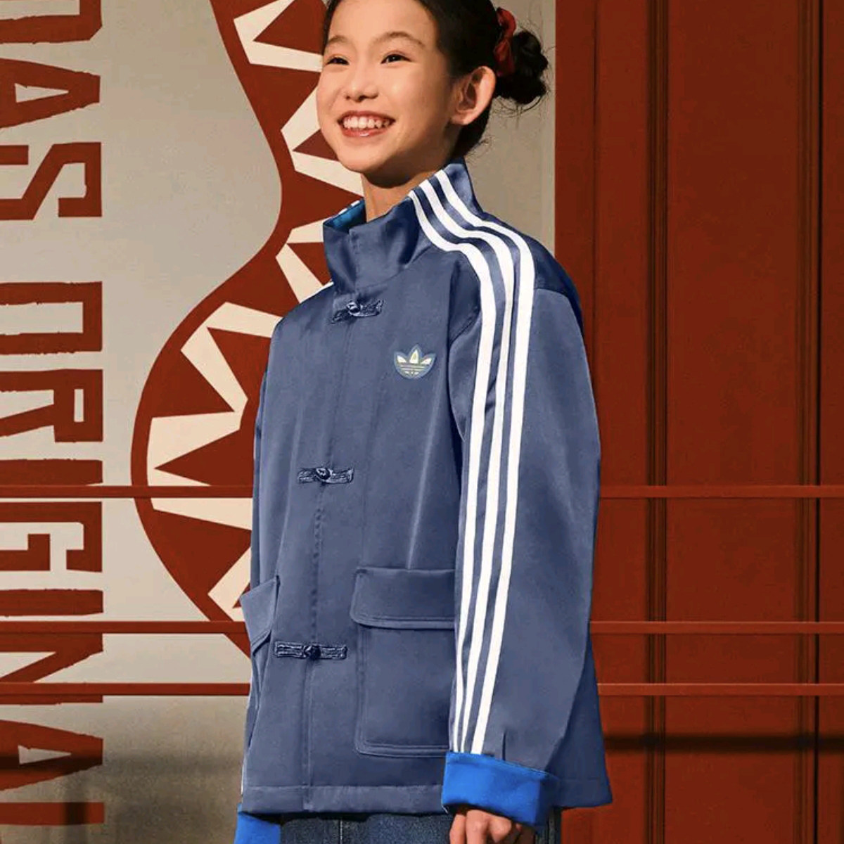 阿迪达斯三叶草大童新中式盘扣国风三条纹OVERSIZE宽松外套JM9180,运动服/休闲服装,运动茄克/外套,淘宝优惠券,粉丝福利购,淘宝优惠卷