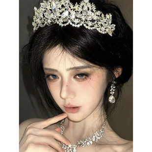 新娘婚纱头饰生日宴会水钻发箍轻奢气质公主皇冠名媛千金礼服发饰