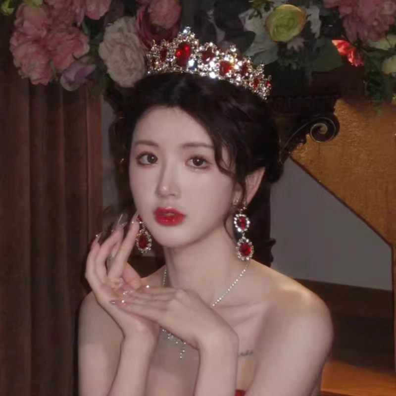 轻奢高级感仿红宝石皇冠头饰