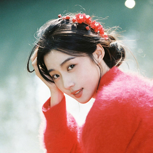 卢昱晓同款仿真腊梅发夹新年红色梅花头饰新中式氛围感盘发侧边夹