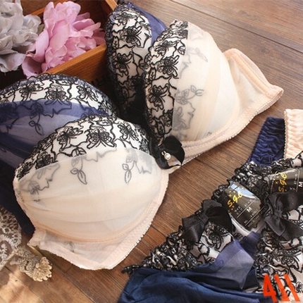 日系可爱蝴蝶结精美网纱聚拢刺绣深v少女内衣75B文胸薄款肩带退换