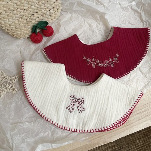 新年婴儿围嘴花边刺绣蝴蝶结纯棉纱口水巾婴幼儿围嘴儿童防吐奶