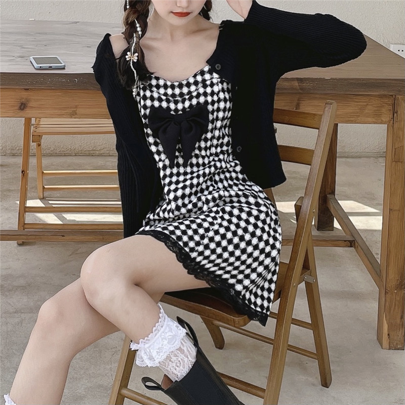 Real price black and white plaid small sexy Sling Dress + V-neck cardigan with long sleeve short knitwear