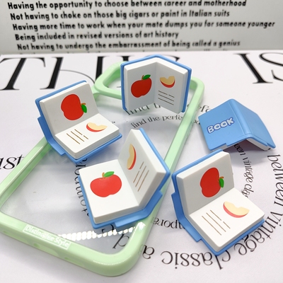 散货 hello kitty盲盒系列里的苹果书 质感很好哦 DIY配件摆件