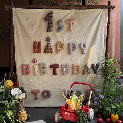 成品定制英文布艺生日字母装饰男女宝宝周岁满月百日宴派对布置