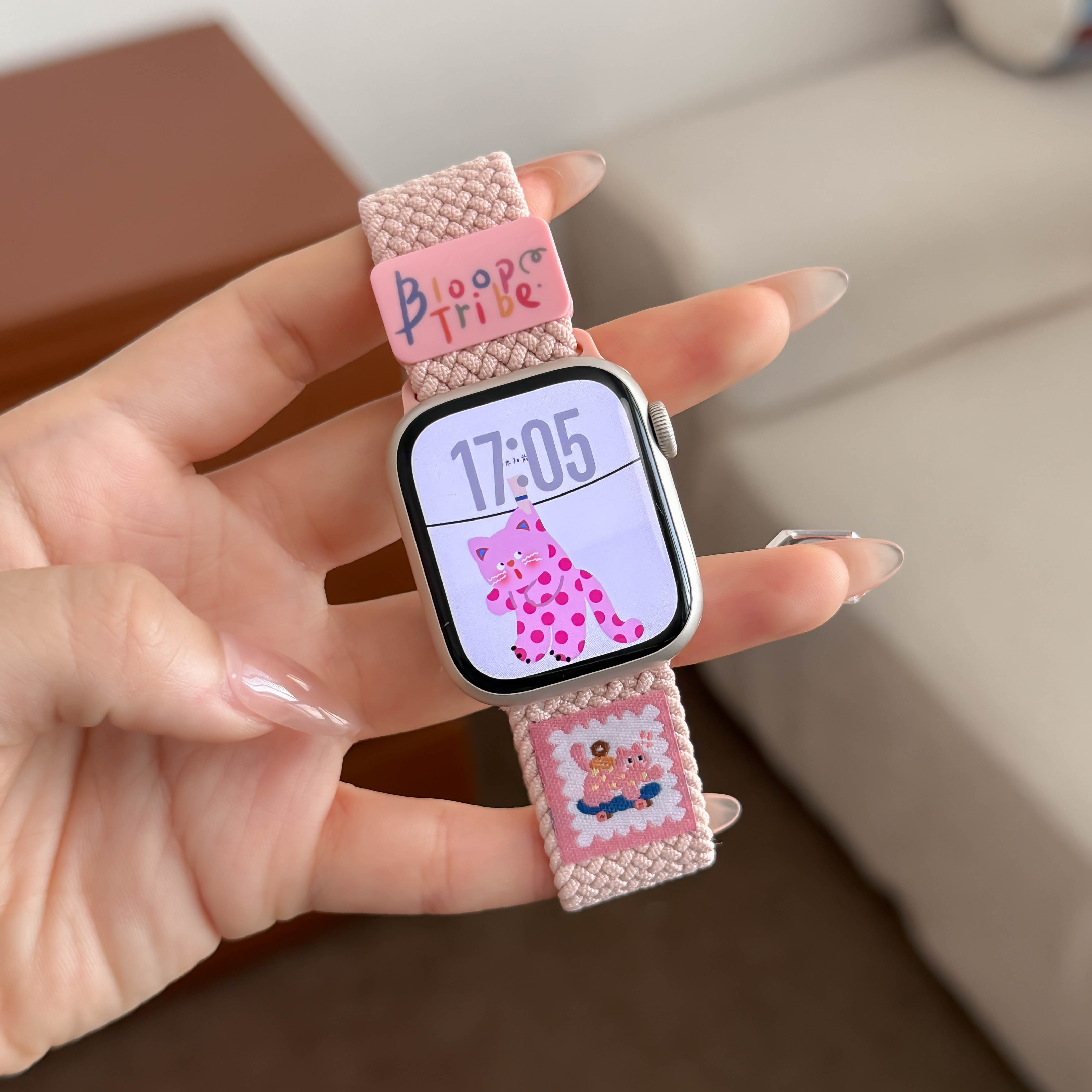 搞怪猫咪适用applewatch编织磁吸表带iwatch10/9/8/7尼龙回环苹果手表创意新款可爱腊肠狗印花女运动腕带夏天