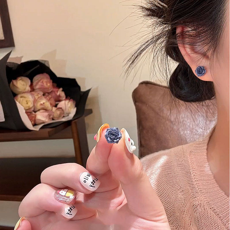 达丽拉2026年新款花朵耳钉
