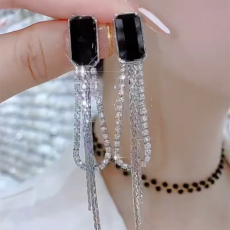 黑色流苏耳环女气质轻奢镀金耳钉
