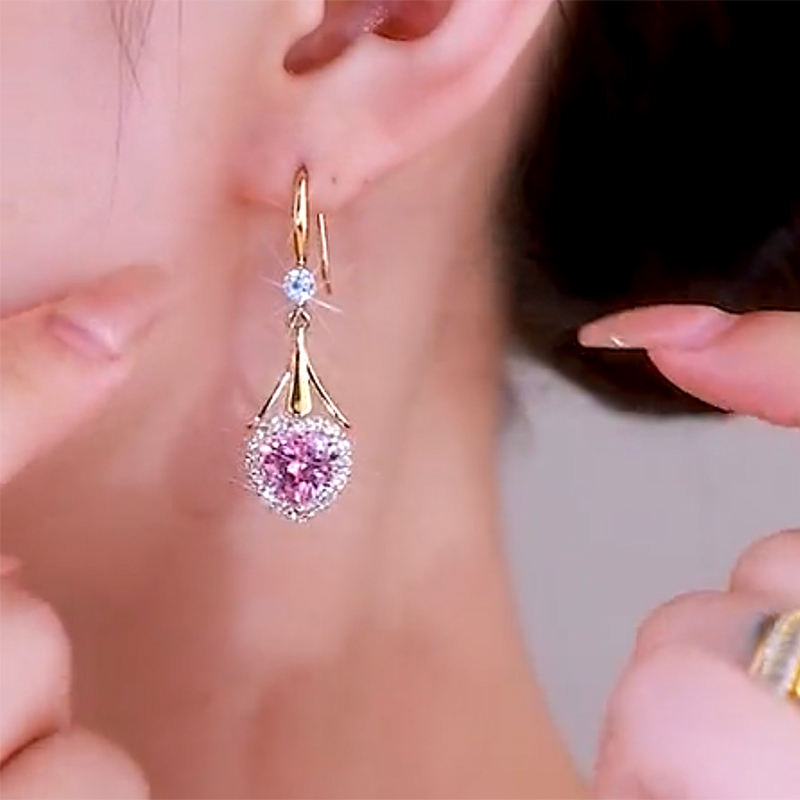 小众设计粉水晶爱心镶钻耳坠日韩简约气质高级感时尚耳环轻奢耳饰