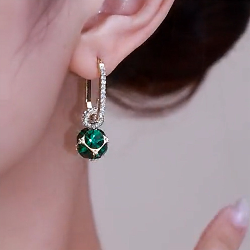 2025年新款潮耳环高级感轻奢祖母绿钻球耳扣气质绿雾时尚百搭耳坠,饰品/流行首饰/时尚饰品新,耳环,淘宝优惠券,粉丝福利购,淘宝优惠卷