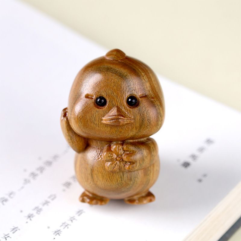 天然绿檀木雕生肖小鸡仔摆件创意桌面手把件手工可爱治愈家居装饰