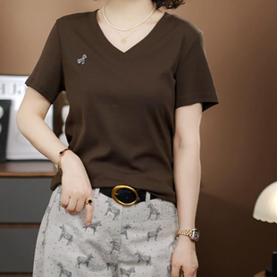 气质减龄女士小衫 2026夏季 T恤韩版 V领设计感刺绣纯色短袖 新款 时尚