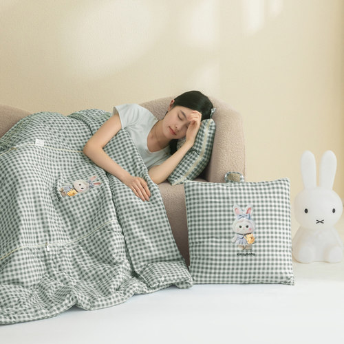 卡通抱枕被子两用二合一午睡被