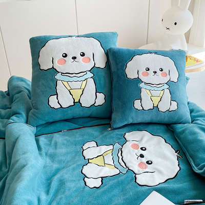 加厚牛奶绒抱枕被子两用二合一