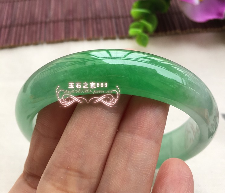 翡翠色冰种飘花手镯阳豆绿贵妃玉手镯子正圈少女玉石手镯简约百搭