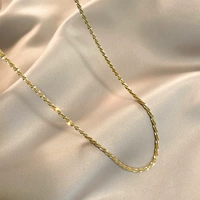 Золотой, не выцветает