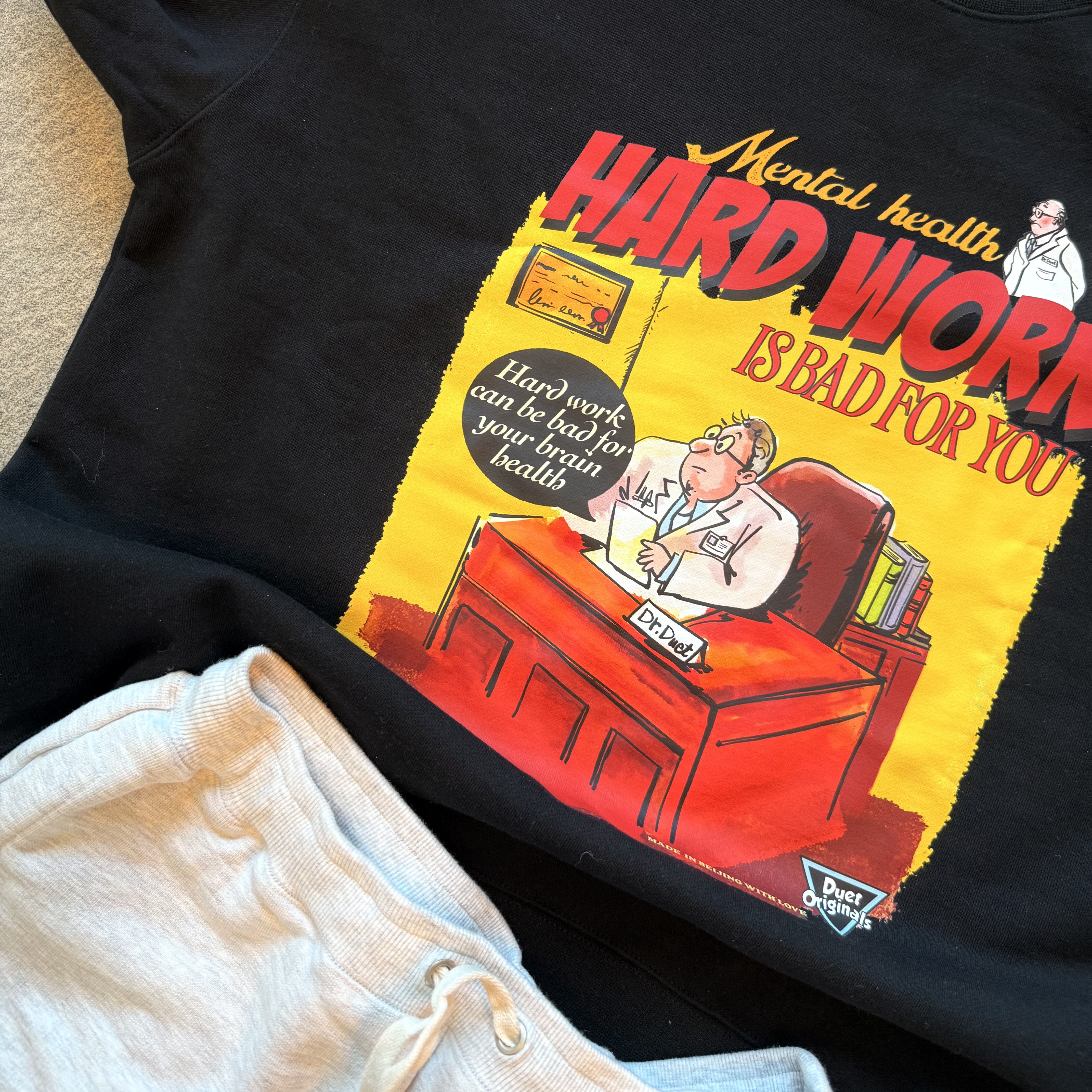 duet原创 hard work黑色圆领薄绒宽松休闲卫衣