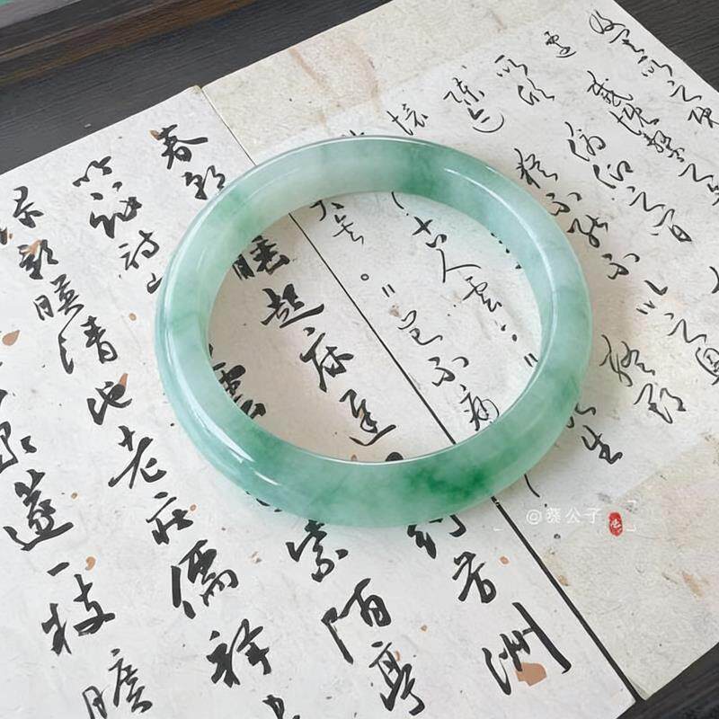 “雪霏沐玉”高端缅甸翡翠平替手镯玉手镯子飘绿送女友处理