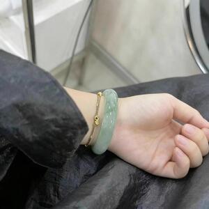 “绿霏沐玉”缅甸翡翠手镯子糯冰种油青飘绿花真玉镯子女款处理